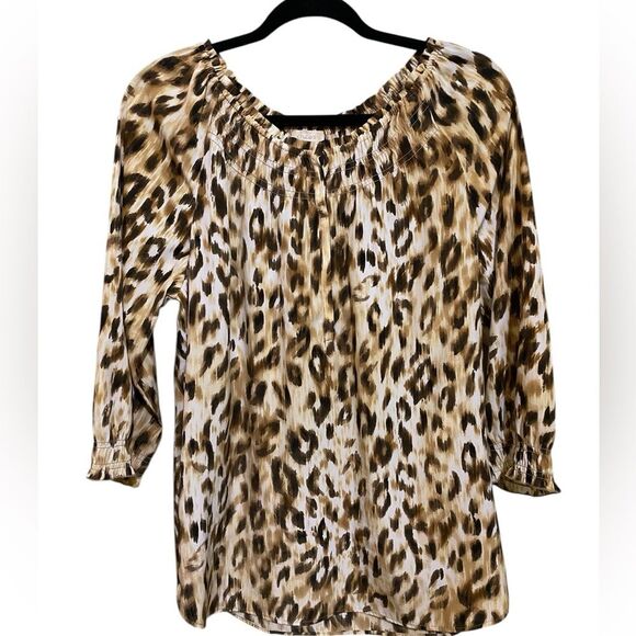 Chico’s Animal Print Smocked Details Neck & Wrist Tunic Business Casual Everyday - Picture 1 of 7